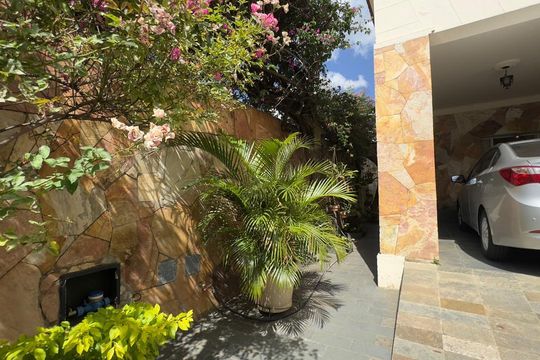 Casa à venda com 5 quartos, 450m² em São Lucas, Belo Horizonte