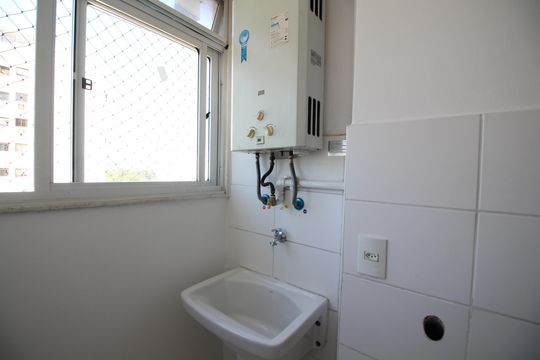 Área de Serviço de apartamento para alugar com 3 quartos, 63m² em Jacarepaguá, Rio de Janeiro