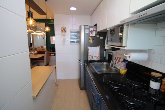 Cozinha de apartamento à venda com 2 quartos, 58m² em Vista Alegre, Rio de Janeiro