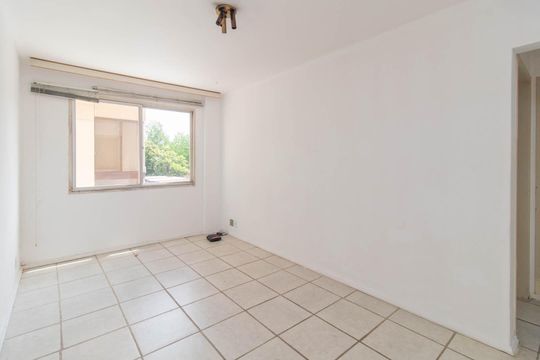 Apartamento à venda com 1 quarto, 40m² em Partenon, Porto Alegre