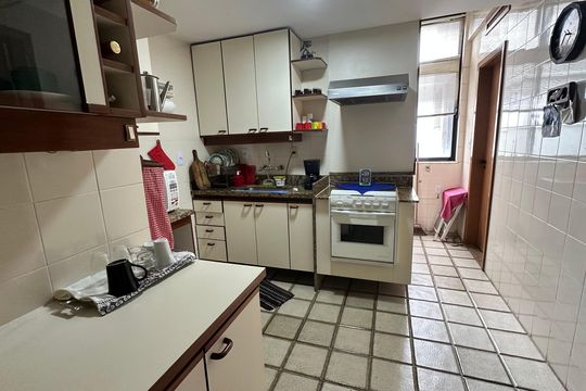 Cozinha de apartamento à venda com 3 quartos, 90m² em Recreio dos Bandeirantes, Rio de Janeiro