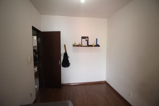 Quarto 4 de casa à venda com 4 quartos, 150m² em Teixeira Dias, Belo Horizonte