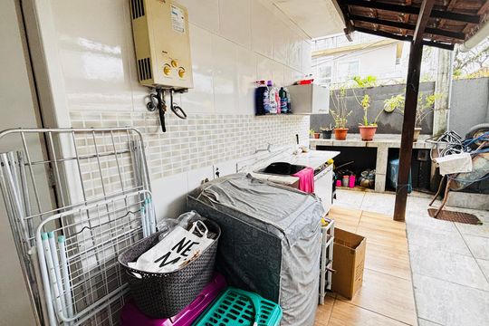 Área de Serviço de casa de condomínio para alugar com 5 quartos, 196m² em Vargem Pequena, Rio de Janeiro