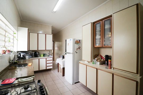 Cozinha de casa para alugar com 3 quartos, 300m² em Água Fria, São Paulo