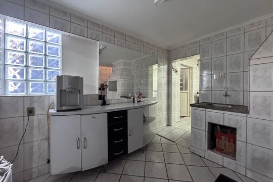Sala de casa para alugar com 2 quartos, 150m² em Centro, São Leopoldo