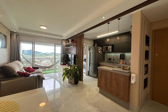 Sala de apartamento à venda com 2 quartos, 72m² em Melville Empresarial Ii, Barueri