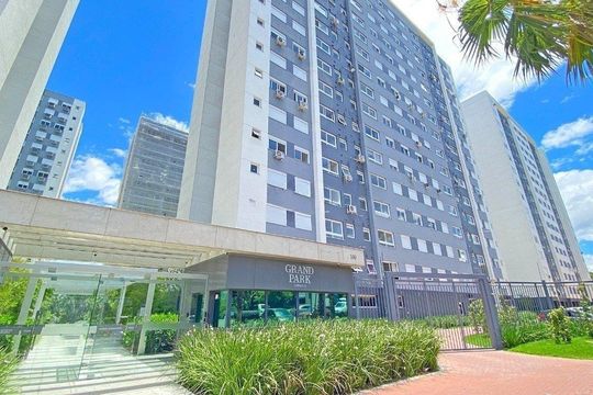Fachada de apartamento à venda com 2 quartos, 56m² em São Sebastião, Porto Alegre
