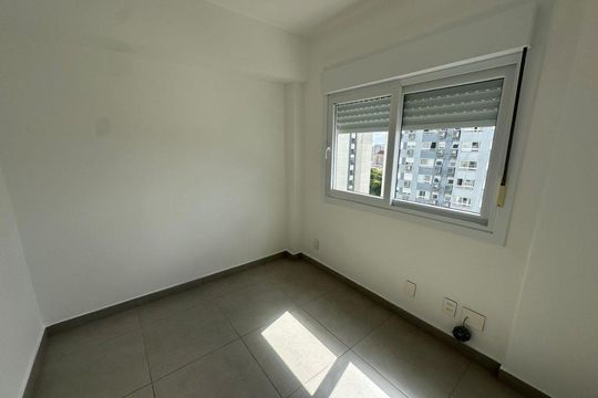 Quarto  de apartamento à venda com 2 quartos, 56m² em São Sebastião, Porto Alegre
