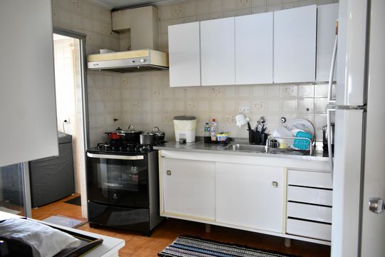 Cozinha de apartamento à venda com 4 quartos, 207m² em Vila Clementino, São Paulo