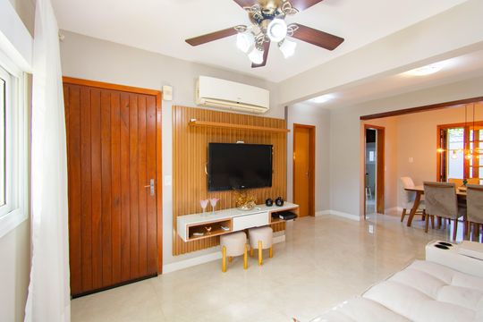 Casa de Condomínio à venda com 3 quartos, 120m² em Fátima, Canoas