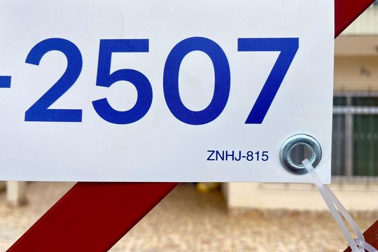 Código da placa ZNHJ-815 de casa à venda com 6 quartos, 400m² em Vila Barros, Guarulhos