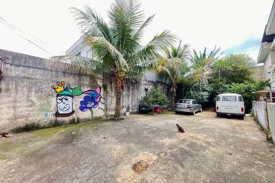 Quintal de casa à venda com 6 quartos, 400m² em Vila Barros, Guarulhos