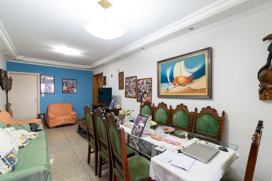 Sala  de casa à venda com 10 quartos, 300m² em Parque Jabaquara, São Paulo