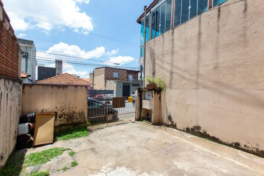 Garagem  de casa à venda com 2 quartos, 100m² em Parque Sonia, São Paulo