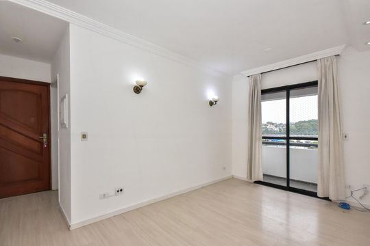 Sala de apartamento à venda com 3 quartos, 65m² em Vila Progredior, São Paulo