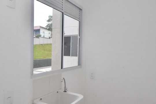 Área de Serviço de apartamento para alugar com 2 quartos, 42m² em Jardim Raposo Tavares, São Paulo