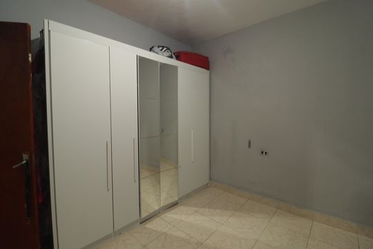 Casa à venda com 4 quartos, 212m² em Jardim Mirante, Várzea Paulista