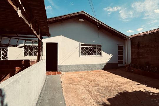 Casa para alugar com 3 quartos, 191m² em Jardim Independência, Campinas