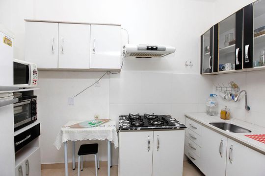 Cozinha de apartamento à venda com 1 quarto, 34m² em Centro Histórico, Porto Alegre