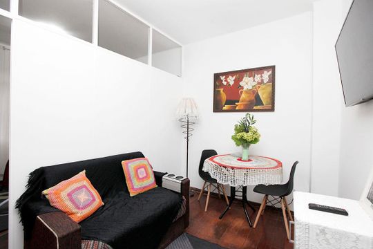 Sala de apartamento à venda com 1 quarto, 34m² em Centro Histórico, Porto Alegre