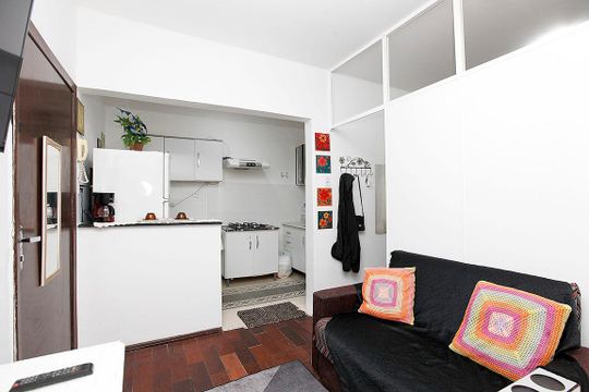Sala de apartamento à venda com 1 quarto, 34m² em Centro Histórico, Porto Alegre
