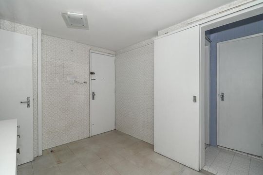 Cozinha de apartamento à venda com 4 quartos, 190m² em Floresta, Porto Alegre