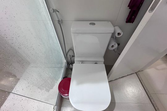 Suíte 1 - Banheiro de apartamento à venda com 3 quartos, 169m² em Recreio dos Bandeirantes, Rio de Janeiro
