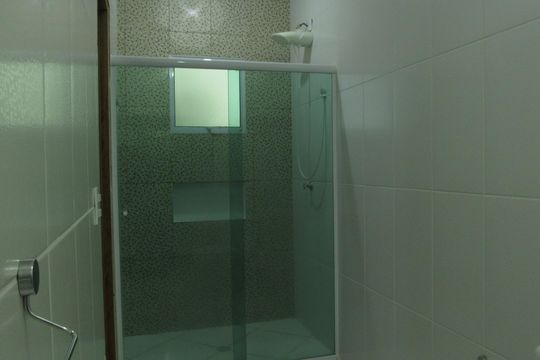Banheiro da Suíte de casa para alugar com 3 quartos, 137m² em Três Montanhas, Osasco