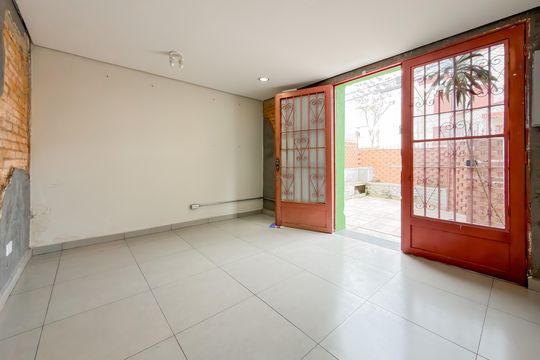 Sala de casa à venda com 3 quartos, 80m² em Ipiranga, São Paulo