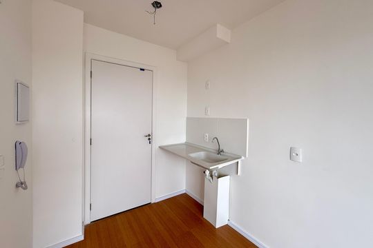 Cozinha de kitnet/studio à venda com 0 quarto, 18m² em Vila das Belezas, São Paulo