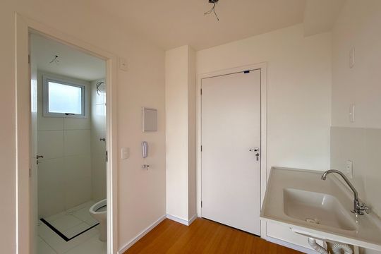Cozinha de kitnet/studio à venda com 0 quarto, 18m² em Vila das Belezas, São Paulo