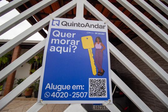 Placa de casa para alugar com 3 quartos, 190m² em Jardim Maria Eugenia, Sorocaba