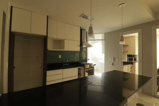 Apartamento à venda com 2 quartos, 87m² em Jardim Trevo, Jundiaí