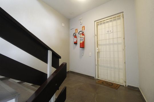 Corredor de apartamento à venda com 2 quartos, 115m² em Auxiliadora, Porto Alegre