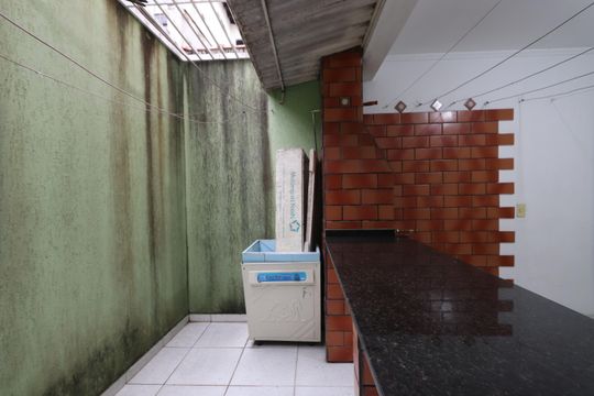 Churrasqueira de casa à venda com 2 quartos, 220m² em Vila Tolstoi, São Paulo