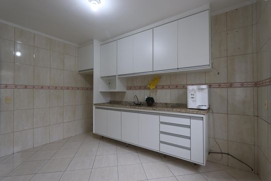 Cozinha de casa à venda com 2 quartos, 220m² em Vila Tolstoi, São Paulo