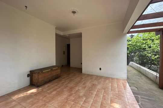 Pátio de casa à venda com 4 quartos, 390m² em Ideal, Novo Hamburgo
