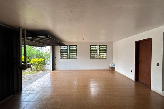 Garagem de casa à venda com 4 quartos, 390m² em Ideal, Novo Hamburgo