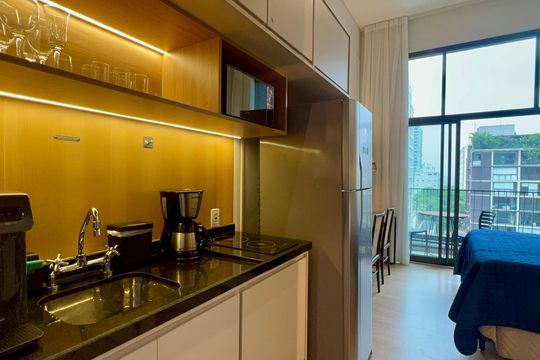 Cozinha de kitnet/studio à venda com 1 quarto, 28m² em Pinheiros, São Paulo