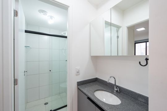 Banheiro Social de apartamento à venda com 2 quartos, 35m² em Planalto Paulista, São Paulo