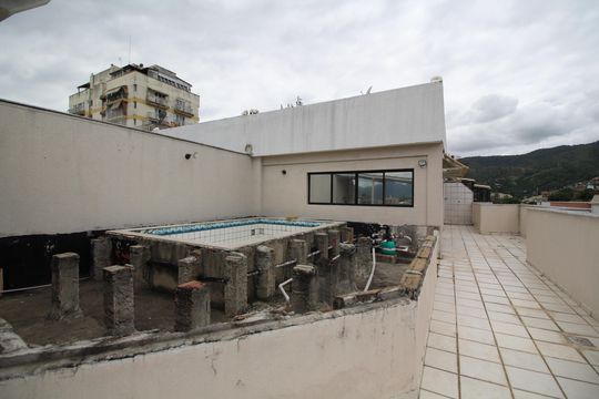 Cobertura de apartamento para alugar com 4 quartos, 305m² em Freguesia (jacarepaguá), Rio de Janeiro
