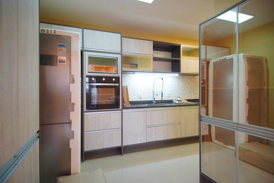 Cozinha de apartamento à venda com 3 quartos, 130m² em Navegantes, Porto Alegre