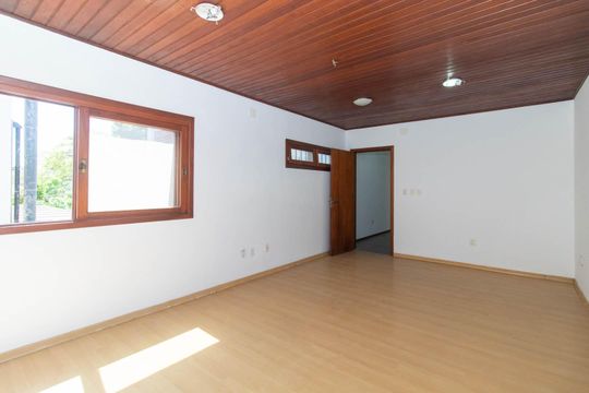 Quarto 2 de casa para alugar com 3 quartos, 341m² em Ipanema, Porto Alegre