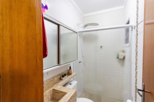 Banheiro 2 de apartamento à venda com 2 quartos, 100m² em Jardim Santo Alberto, Santo André