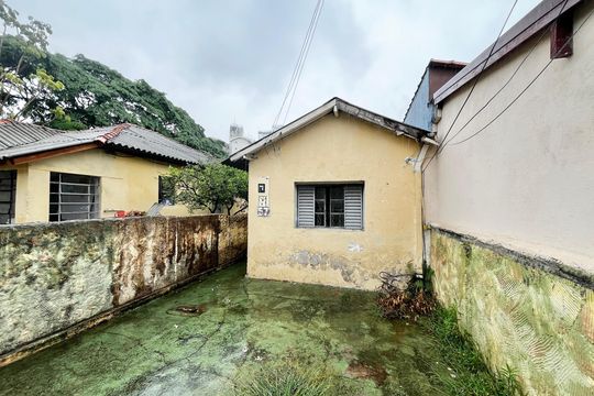 Quintal de casa à venda com 1 quarto, 250m² em Jardim Paraíso, São Paulo