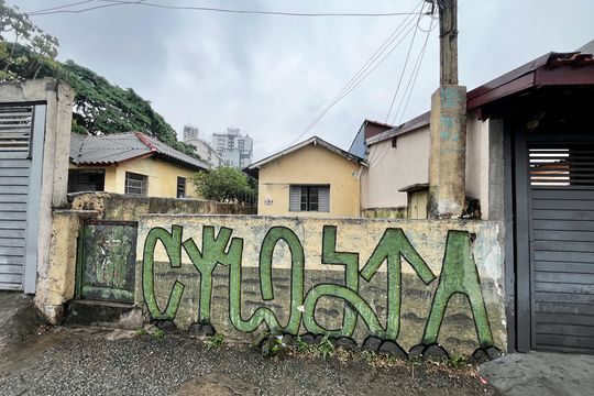 Fachada de casa à venda com 1 quarto, 250m² em Jardim Paraíso, São Paulo