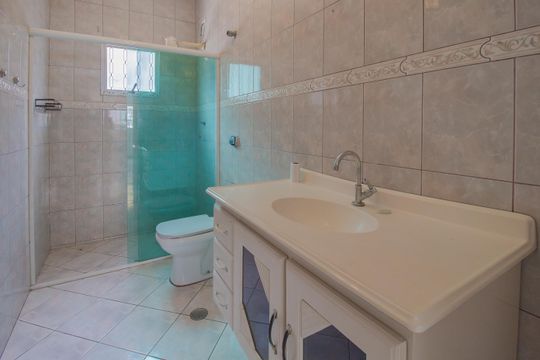 Banheiro Social de casa para alugar com 2 quartos, 140m² em Vila Bocaina, Mauá