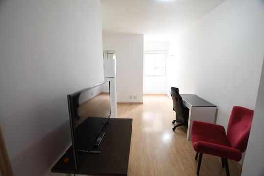 Apartamento à venda com 1 quarto, 54m² em Cambuí, Campinas