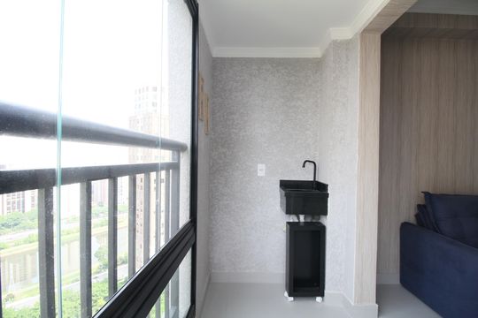 Sacada  de apartamento à venda com 2 quartos, 40m² em Cidade Jardim, São Paulo