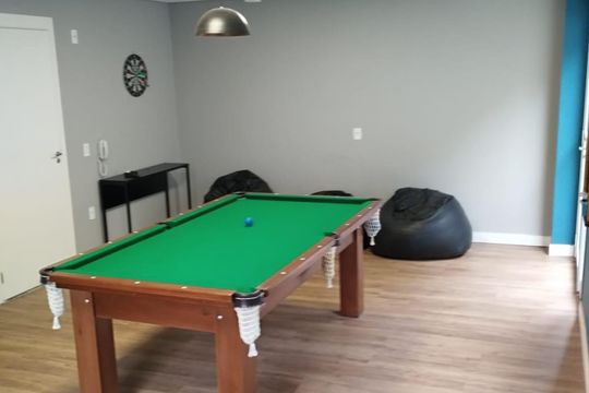 Salão de jogos de kitnet/studio para alugar com 1 quarto, 17m² em Vila Pereira Barreto, São Paulo